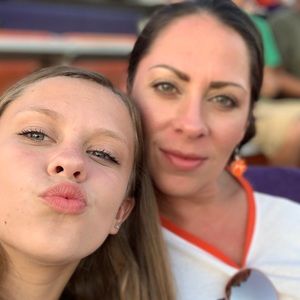 Meet your Posher, Angie